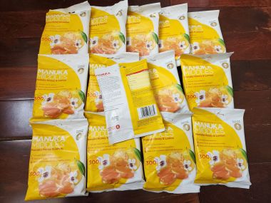 Kẹo ngậm chanh mật ong Manuka Honey & Lemon 100gr