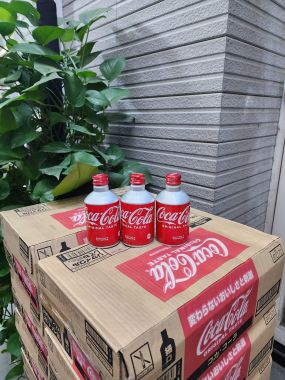 Coca Nhật chai nhôm nắp vặn Nhật
