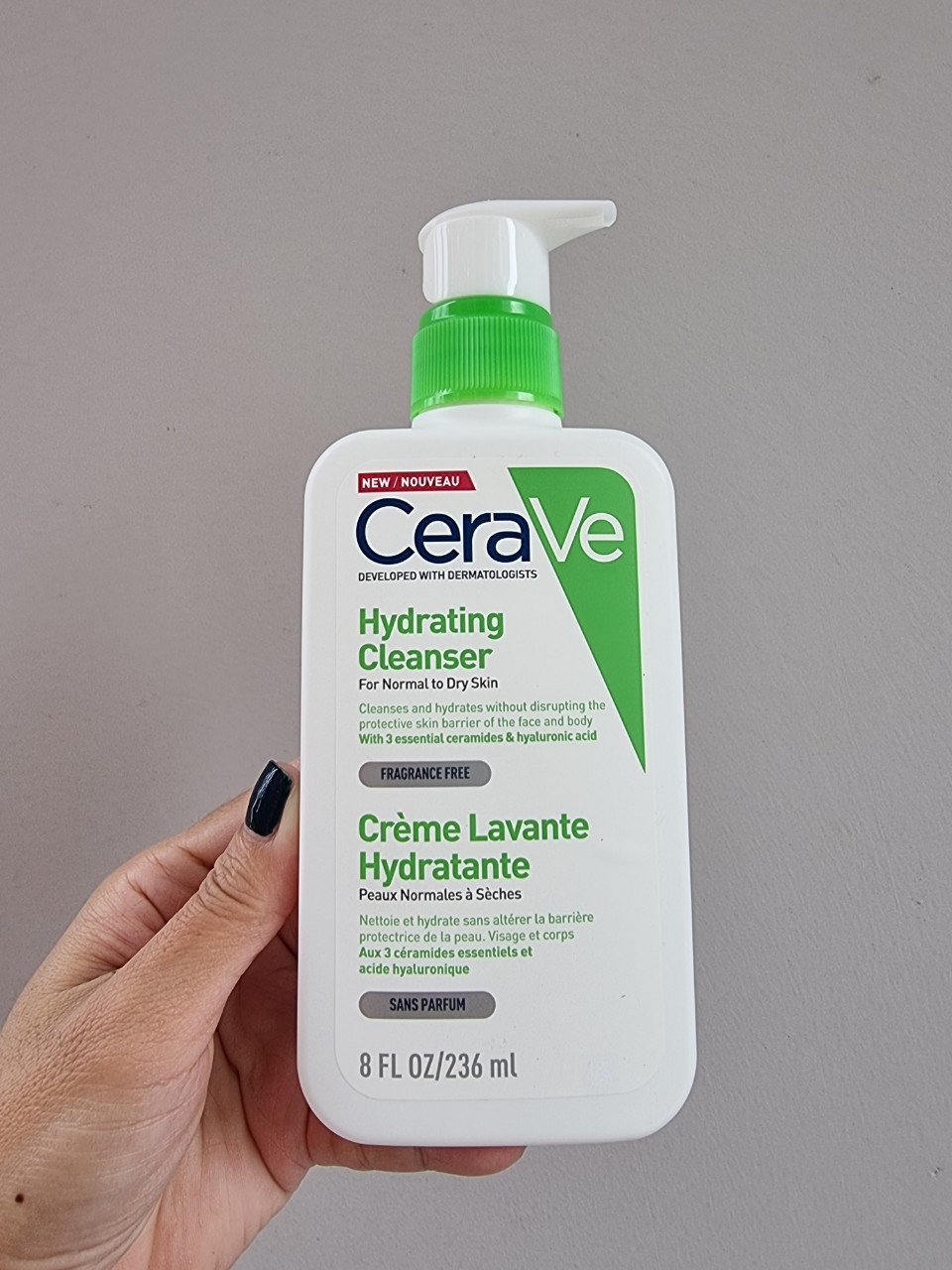 Sữa rửa mặt CeraVe Hydrating Cleanser 236ml